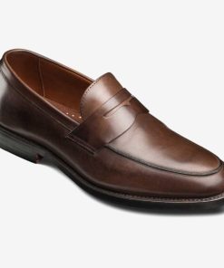 Theboardroomedit.shopc409037851 1